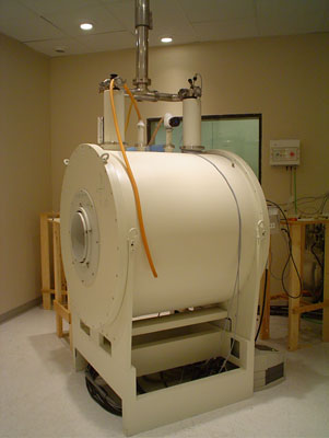 Bruker Biospec 2.4T/30cm super conducting magnet small animal research MRI